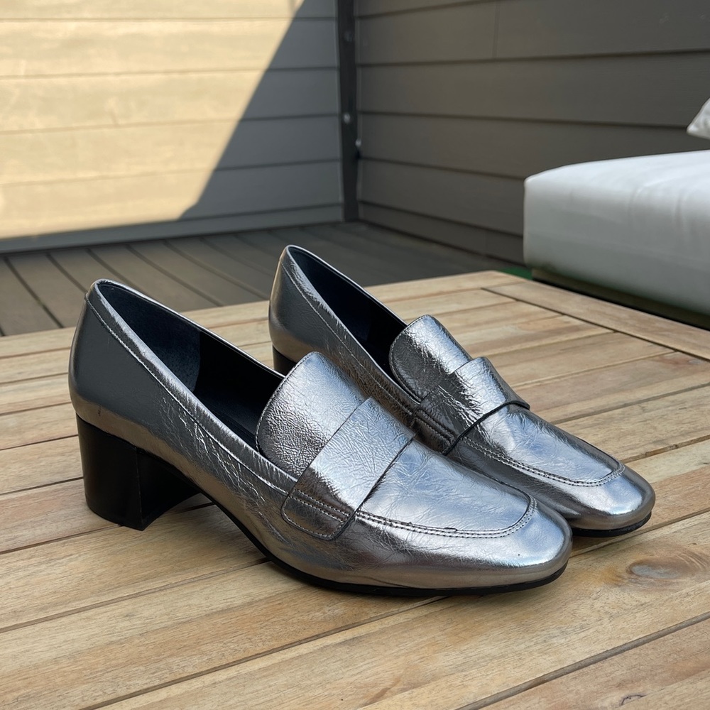 BNWT Marc Fischer Ballet Flat Mary Jane Silver Heels